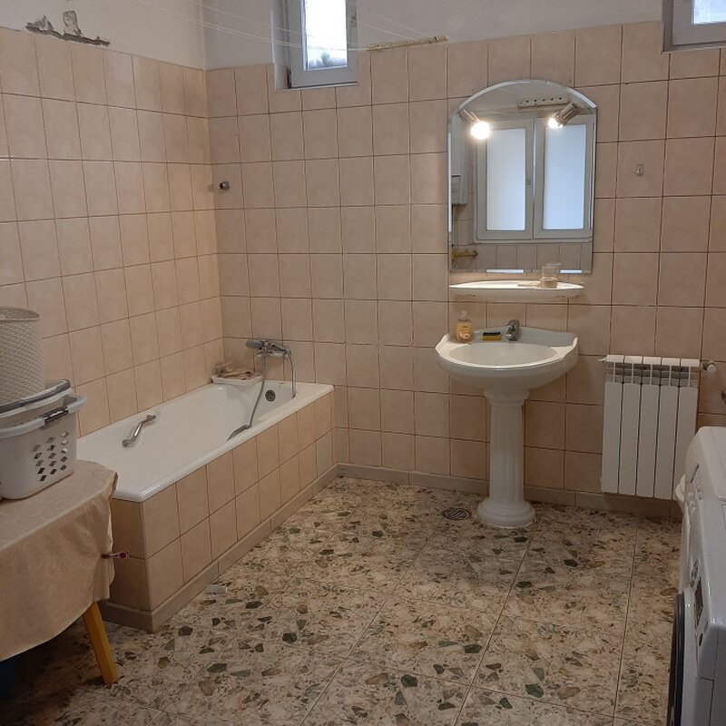 Drumul Taberei, Lidl Moinesti, spatiu comercial si vila rezidentiala, Bucuresti,